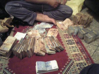 tu veu une sans probleme tien  :::::   wa sire oula n3ti lmouk